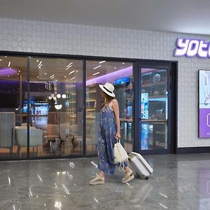 YOTELAIR Istanbul Airport (Airside)